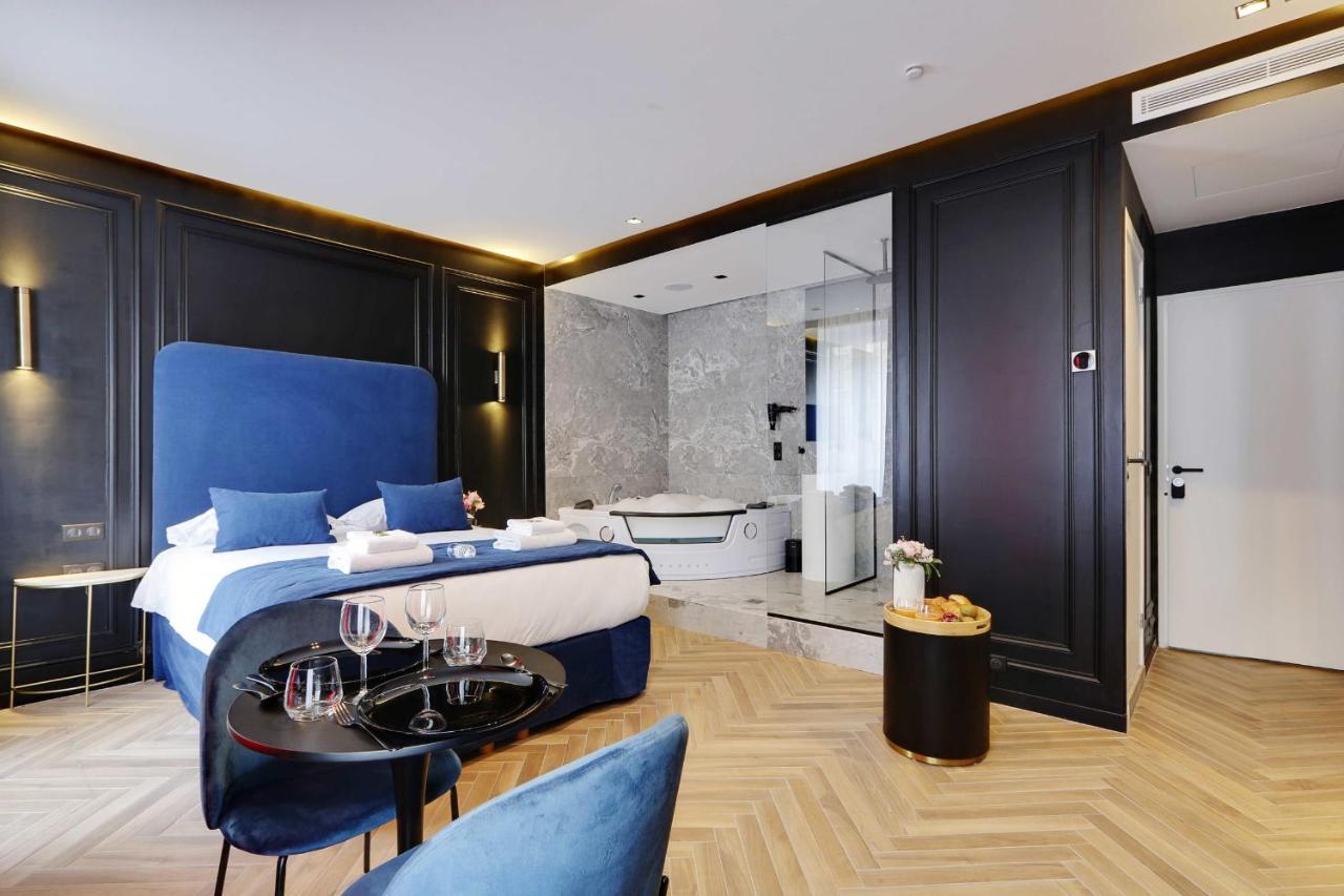باريس Couples Getaway Unit With Jacuzzi - City Center المظهر الخارجي الصورة